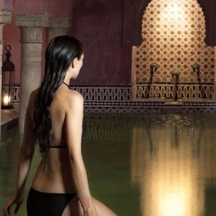 Hamman bathhouse Featured In The Luna Legacy. My character does not go and have a bath here but this image inspired me to write a vivid setting for the Royal Bathhouse in Alhambra Palace.